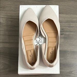 Women's Cream Flats